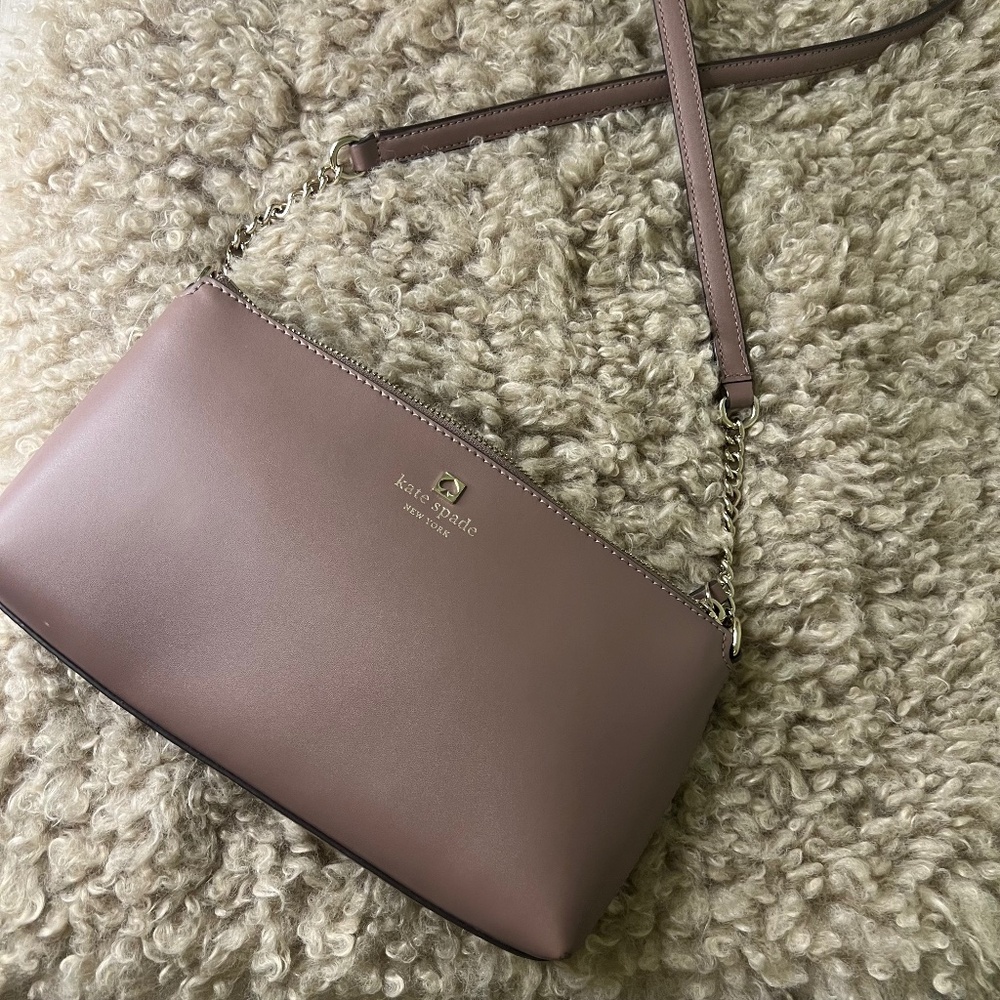 Kate Spade Declan Sawyer Street Rainy Day Mauve Crossbody Bag Gold Chain Leather